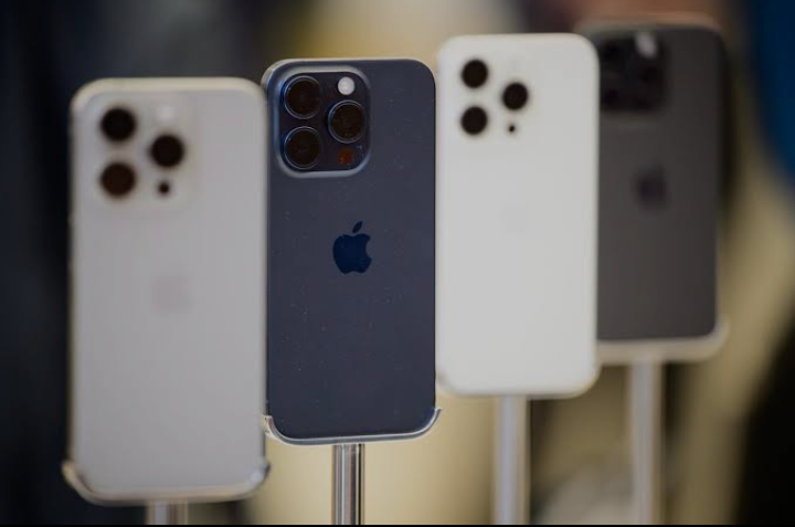 Major Camera Upgrades Expected for iPhones Through iPhone 19 Pro 1 Screenshot 20240712 0803482