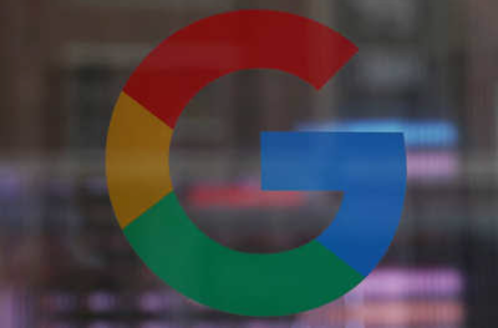 Google Meet's Latest Update: Revamped UI, In-Call Messaging, and Additional Enhancements. 1 Screenshot 20240815 0903112