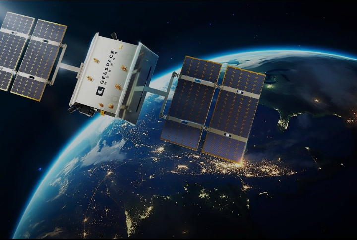 Chinese Company Launches 10 Satellites to Compete with Elon Musk's Starlink 1 Screenshot 20240907 0710312
