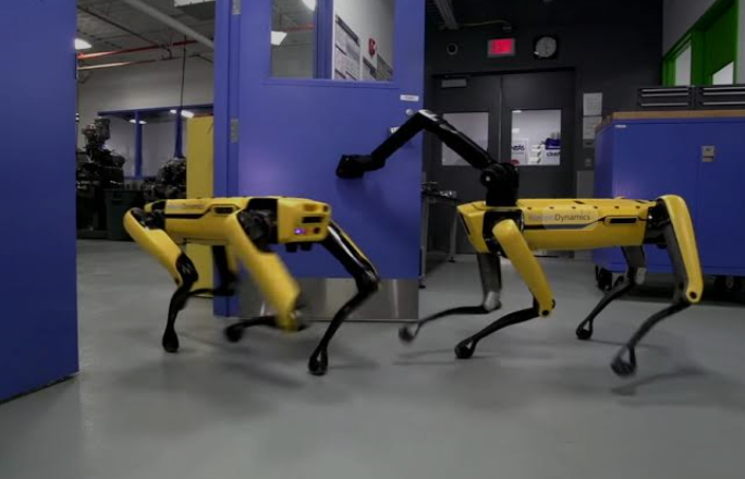 Boston Dynamics’ Spot Robot Achieves Breakthrough: Now Capable of Autonomously Unlocking Doors 1 Screenshot 20240924 0758062