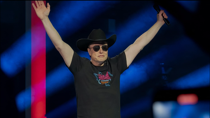 Tesla's Electrifying Return to the Trillion-Dollar Club 1 Screenshot 20241108 2210262