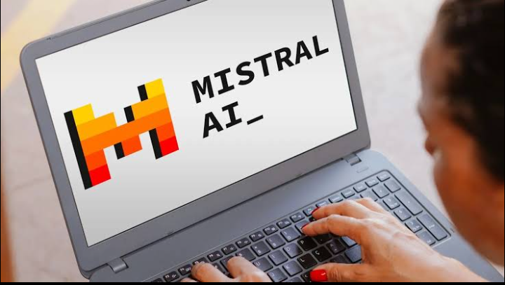 Mistral Makes Waves: A New Era of AI Innovation 1 Screenshot 20241118 1934352
