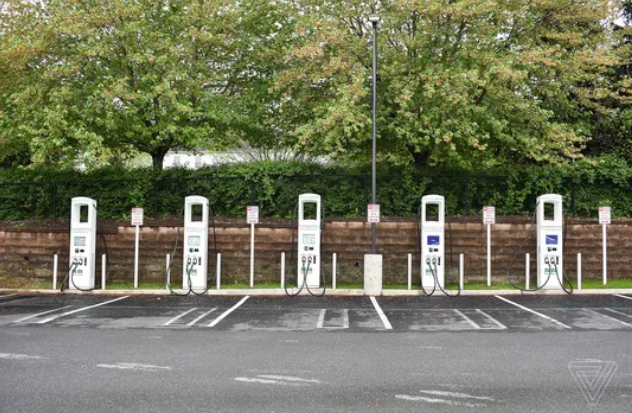 Universal 'Plug and Charge' for EVs: A New Era of Convenience / The End of Charging Hassles 1 Screenshot 20241205 0741272