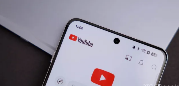 YouTube's Transparent Transformation: A Deep Dive into the New Bottom Bar 1 Screenshot 20241210 0728012