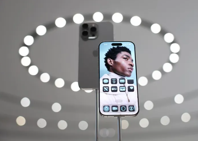 Apple's Thinnest iPhone Yet: The iPhone 17 Air 1 Screenshot 20241210 0757332