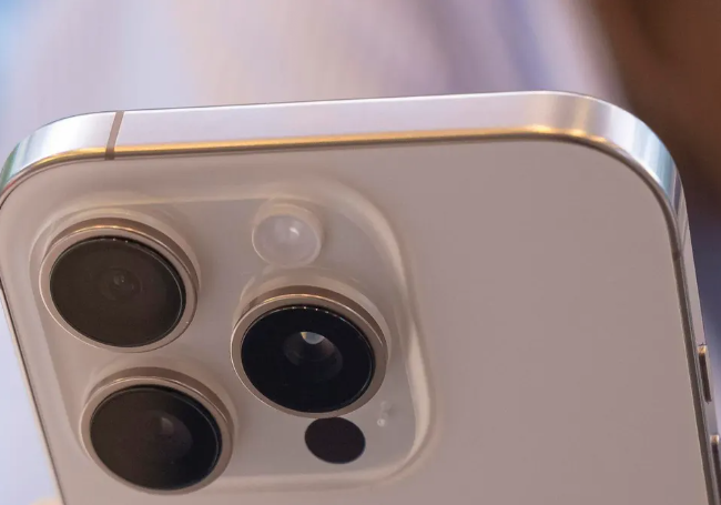 iOS 18.2: A Double-Edged Sword for Google and RCS 1 Screenshot 20241212 0938512