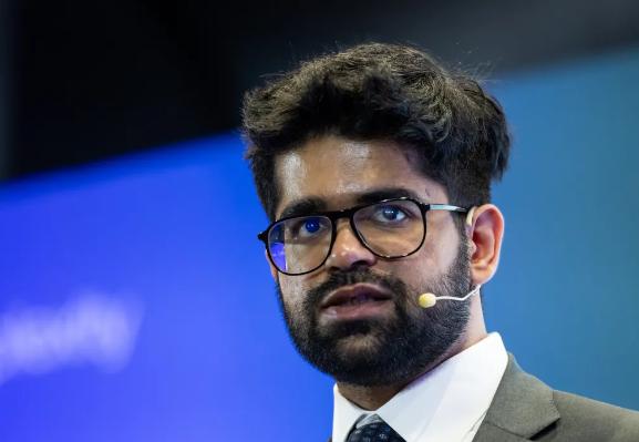 Perplexity AI Raises $500M, Fueling AI Search Revolution 1 Screenshot 20241220 2109182