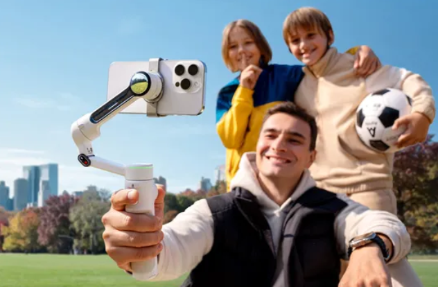 Insta360 Flow 2 Pro: Smarter Gimbal Tracks Multiple People, Offers More Creative Framing 1 Screenshot 20250116 1841382