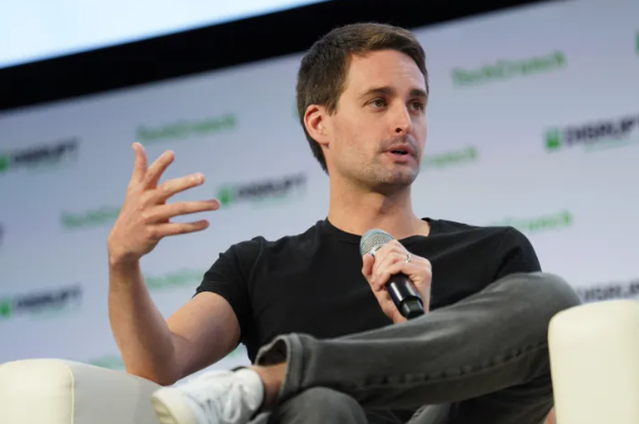 Snap CEO Evan Spiegel Launches "Department of Angels" to Aid LA Wildfire Recovery 1 Screenshot 20250207 1759042