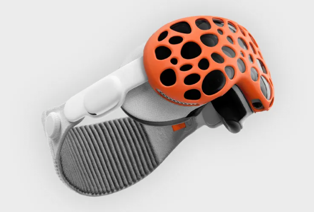 Strapping Crocs to Your Face: Dbrand's Vision Pro Faceplate - Protection or Peril? 1 Screenshot 20250207 2012082