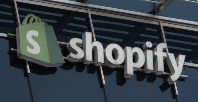 Shopify Champions "Open Trade" Amidst Trump's De Minimis Rule Delay 1 Screenshot 20250208 1720112