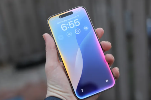 Apple Shakes Up Siri Leadership, Vision Pro Exec Mike Rockwell Takes Over 1 Screenshot 20250321 1927332