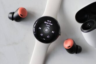 Pixel Watch YouTube Music with Pixel Buds Pro2