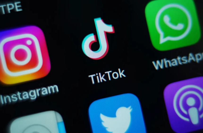 TikTok AI Alive: Turn Photos Into Videos With New AI Tool 1 blogger image 0w6nhT4S8z