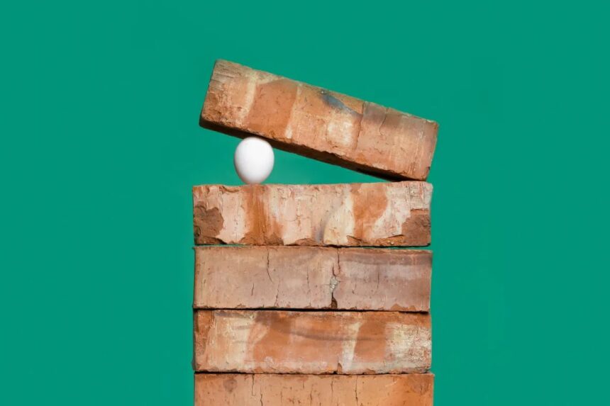Builder.ai Insolvency: Microsoft-Backed AI Startup Faces Financial Crisis 1 blogger image AenHePlScp