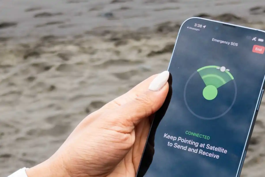 iPhone 13 Gets Emergency Satellite Feature with iOS 18.5 Update 1 blogger image PNHAdj87pW