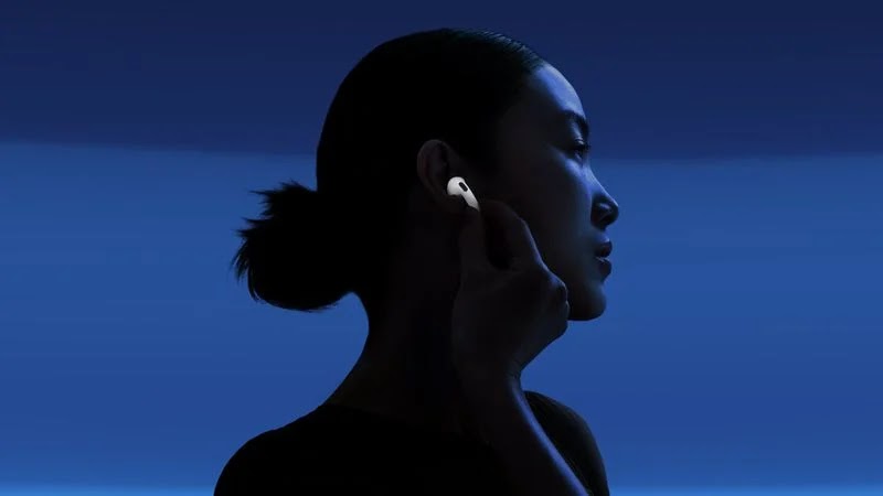 New AirPods Max Firmware 7E108: What's New & How to Update 1 blogger image SUlMcQH2LC