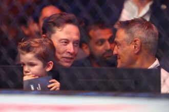 blogger image W32437x5b9
