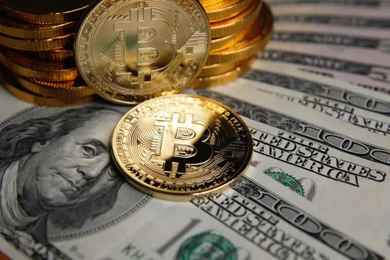 Crypto Executives Ramp Up Personal Security in 2025 1 blogger image qQ3Ak3Qc3L