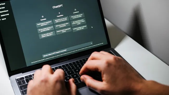 Can ChatGPT Replace Google? Here's the Real Answer 1 blogger image EQuND02d7f