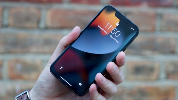 Why the iPhone 17 Air Might Fail Like the iPhone Mini 1 blogger image OFZHskH52g