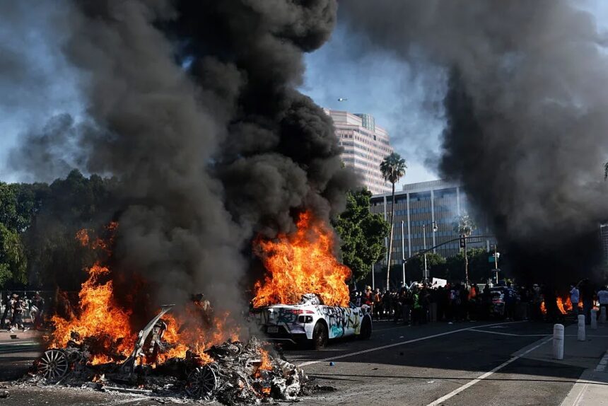 Waymo Limits Robotaxi Service Amid ‘No Kings’ Protests 1 blogger image ORd1CWsl7H