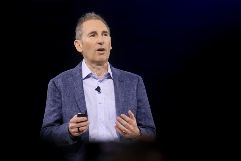 Amazon Plans Workforce Shift as AI Takes Over Corporate Roles 1 blogger image To9wCcDIvP