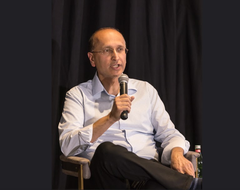 How AI Is Transforming Consulting and Why McKinsey Isn’t Doomed Yet 1 blogger image WKSyD0gBlv