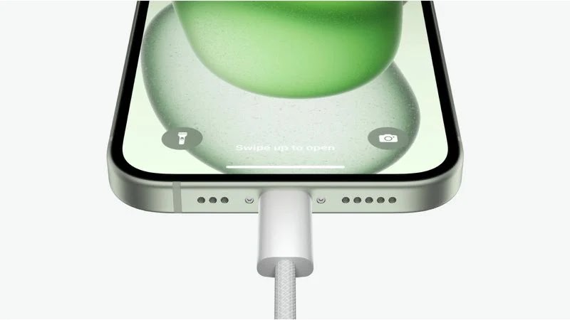 Charge AirPods or Another iPhone Using Your iPhone’s USB-C Port 1 blogger image Yi8S2VGXjC