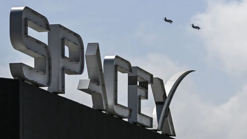 SpaceX’s Starbase Faces Scrutiny After Crane Collapse Silence 1 blogger image fIFTxKoeul