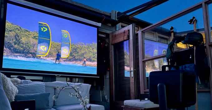 Anker Nebula X1 Review: The Ultimate Portable 4K Home Theater 1 blogger image CiIrMEVVa8