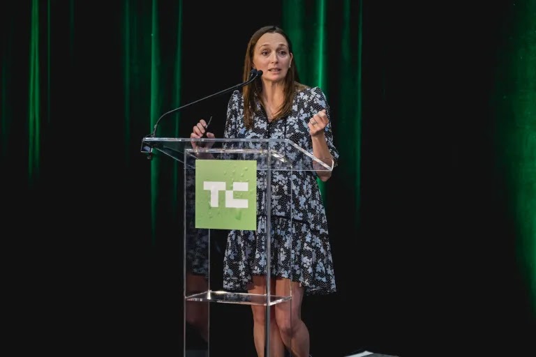 How to Pitch to VCs: NEA’s 5 Must-Answer Founder Questions 1 blogger image npa4YQLmHY