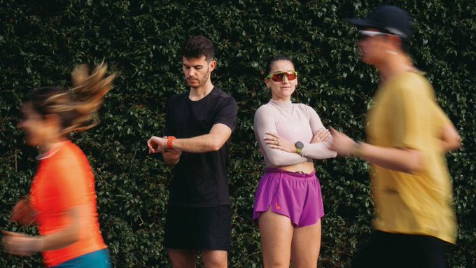 Top 5 Fitness Gadgets to Keep You on Track in 2025 1 blogger image IPzaq31Hpl