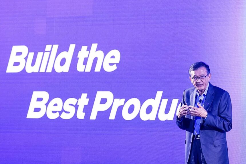 Trump Demands Intel CEO Lip-Bu Tan Resign Over Alleged Conflicts 1 blogger image QSWgivyac6