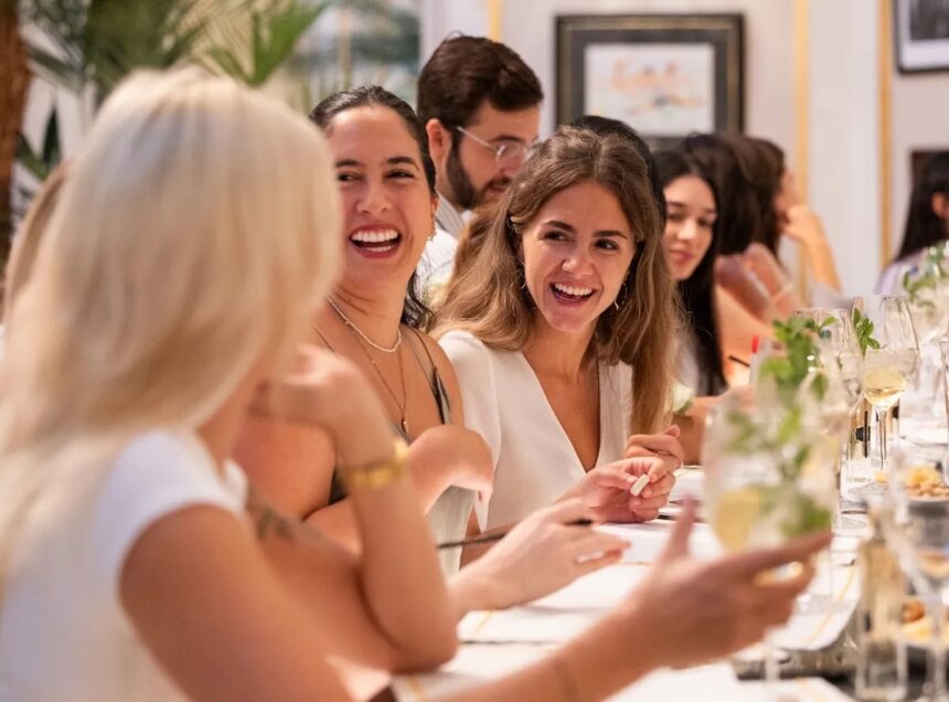 Les Amis Friendship App Launches in New York 1 blogger image TF3IJB5dFZ