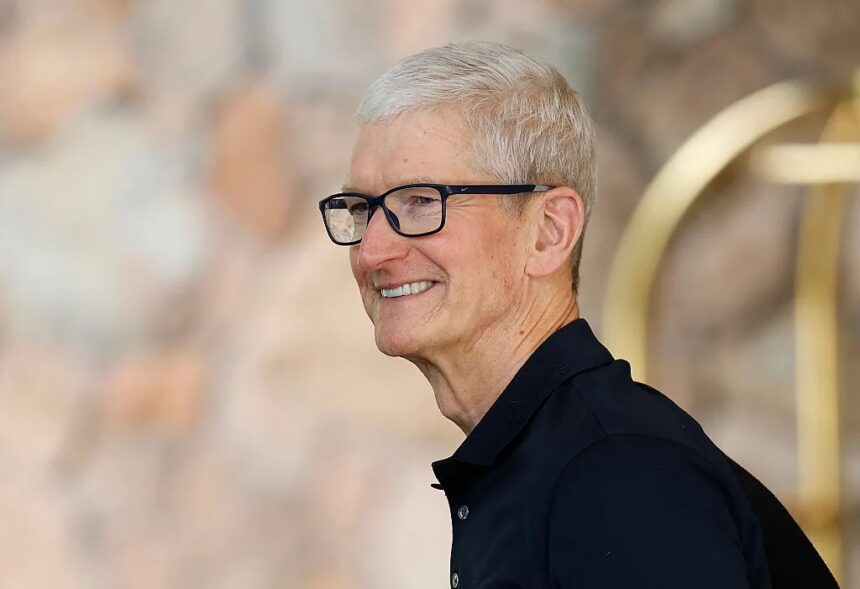 Apple Faces $1.1B in Tariff Costs Despite Rising iPhone Sales 1 blogger image fBXa5IO0yi