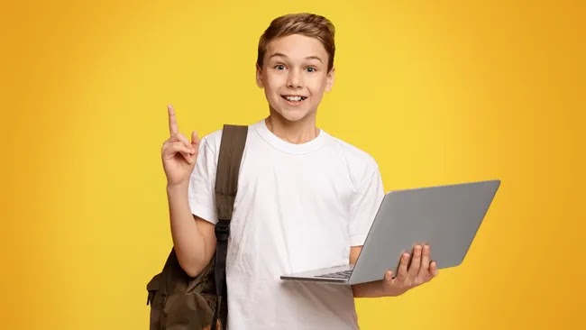 Does Your Kid Really Need A Laptop For School? 1 blogger image 0ad828jv5b