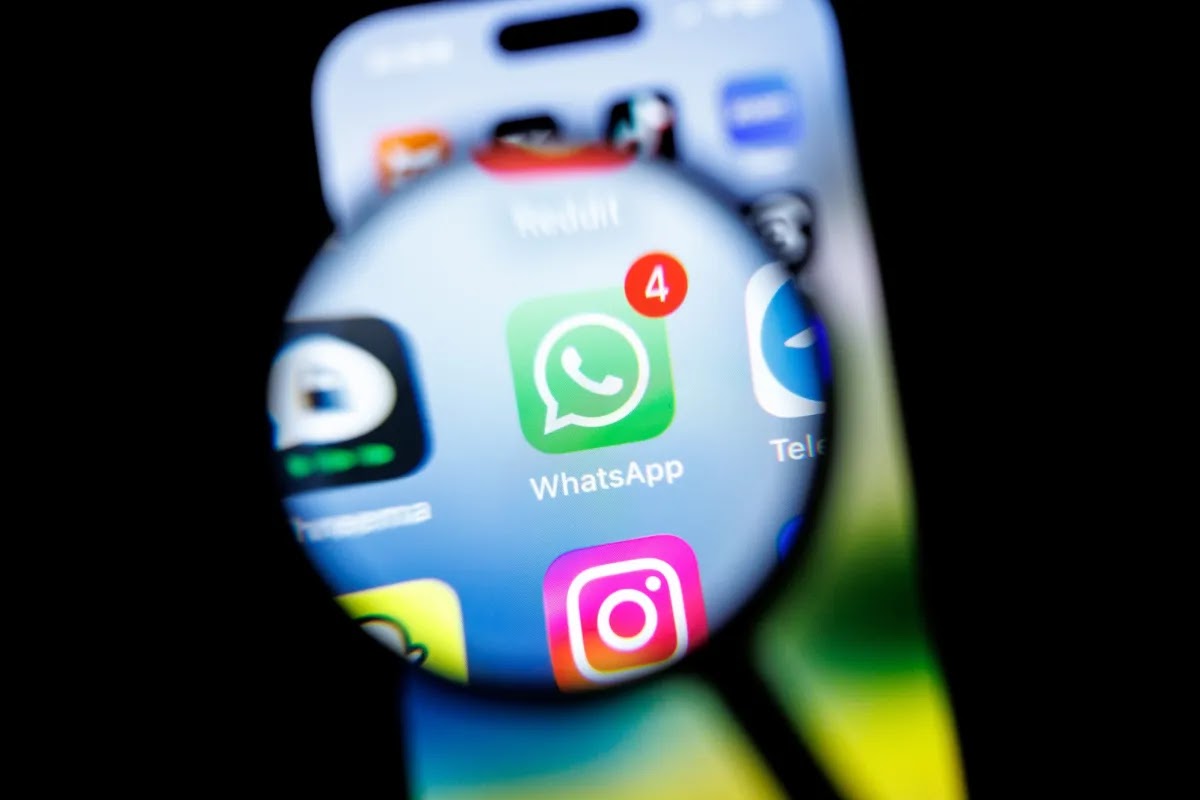 How a Hacking Campaign Targeted High-Profile Gmail and WhatsApp Users Across the Middle East 1 blogger image 7IIflhcH0g
