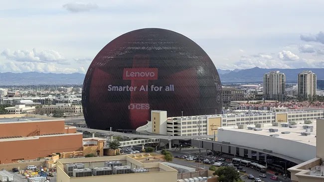 "Nobody Can Avoid AI - But it Will Not Replace Humans" - Lenovo CEO Explains Why Your Next Work PC Could Be An AI-Enabled Device 1 blogger image EAGBE5Zart