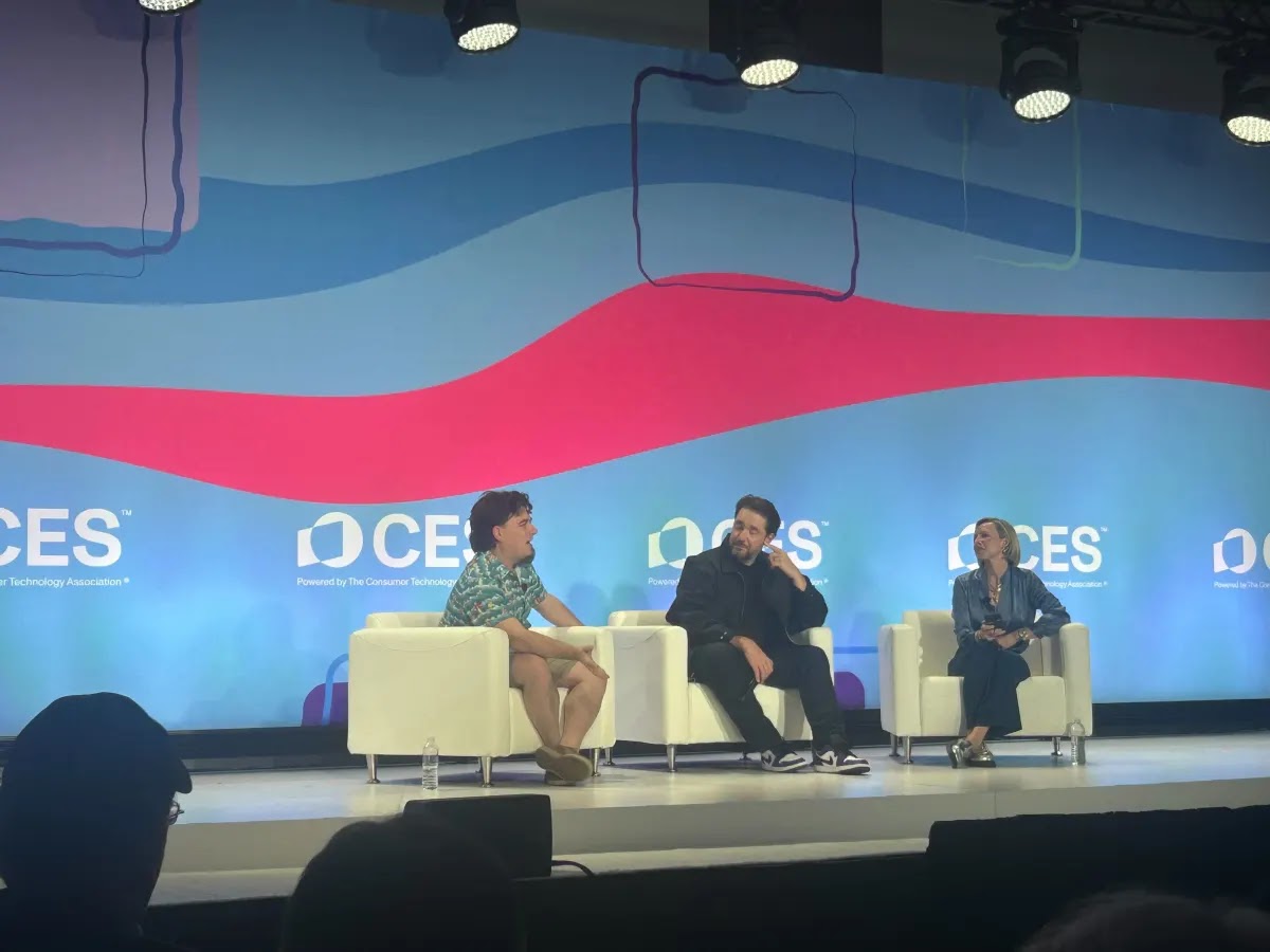 Anduril’s Palmer Luckey Thinks the Future of Tech is In the Past 1 blogger image kaZeCkZCF2