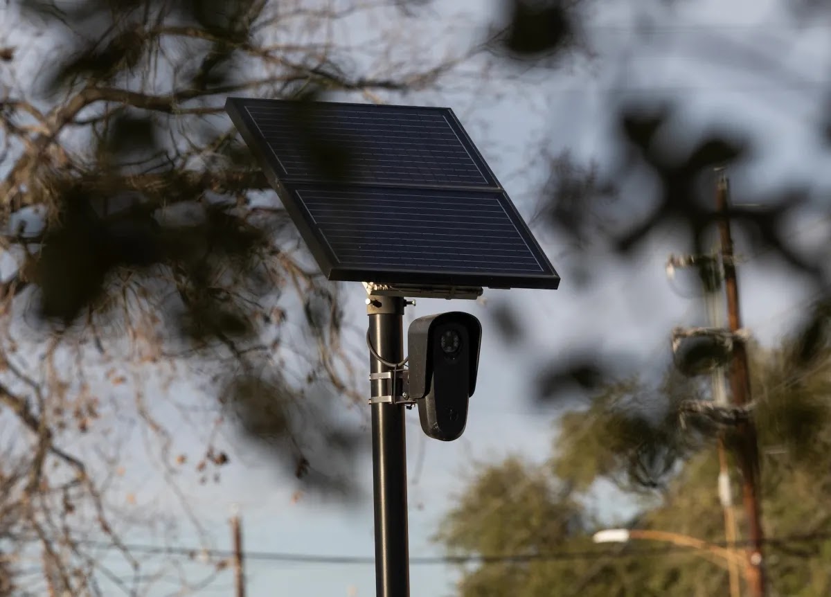 Americans Are Destroying Flock Surveillance Cameras 1 blogger image 58lCnXkh6W