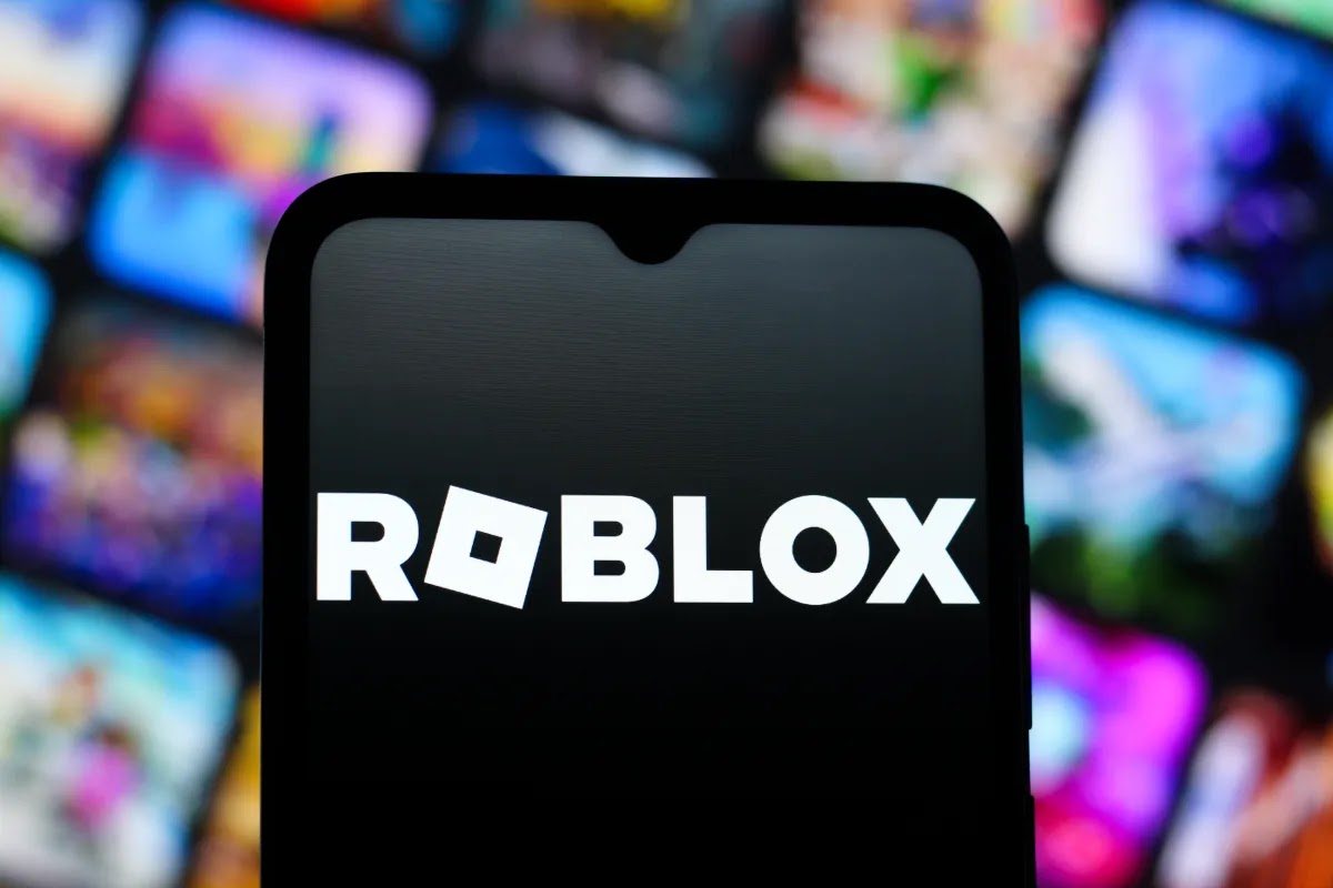 Roblox Launches Real-Time AI Chat Rephrasing To Filter Out Banned Language 1 blogger image pKXyidmqv5