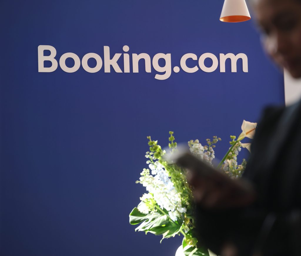booking.com logo e1776099133983