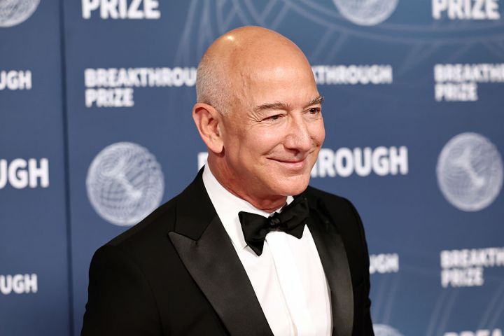 Jeff Bezos Rep Leaves Slate Auto’s Board 1 GettyImages 2208733347