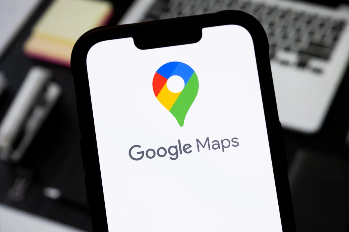 Google Maps Ask Maps feature showing nearby restaurant recommendations with order buttons
